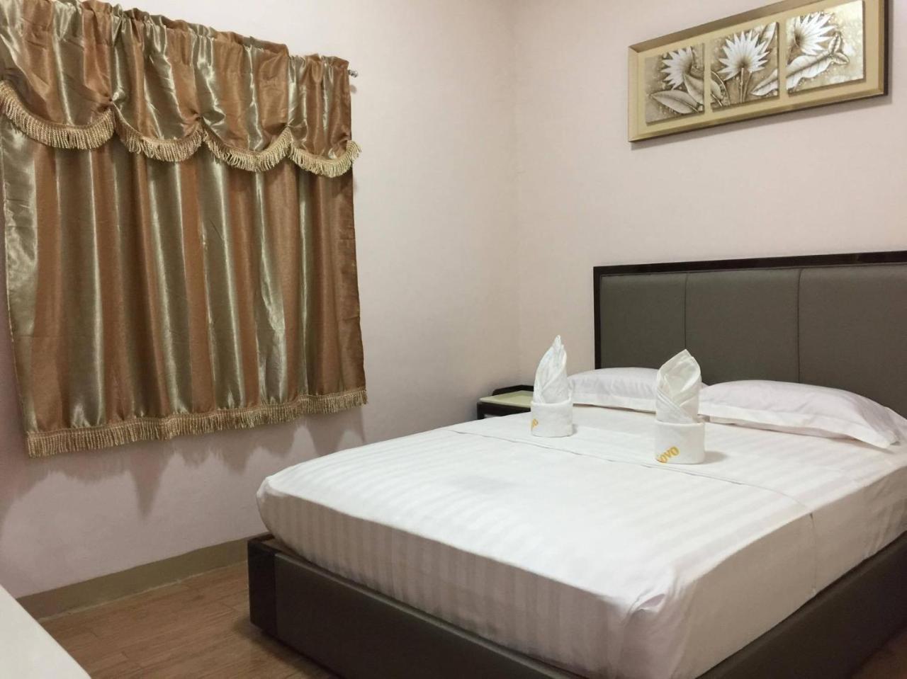Meaco Royal Hotel - Lipa Lipa City Kültér fotó