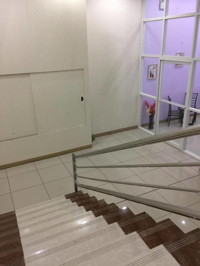 Meaco Royal Hotel - Lipa Lipa City Kültér fotó